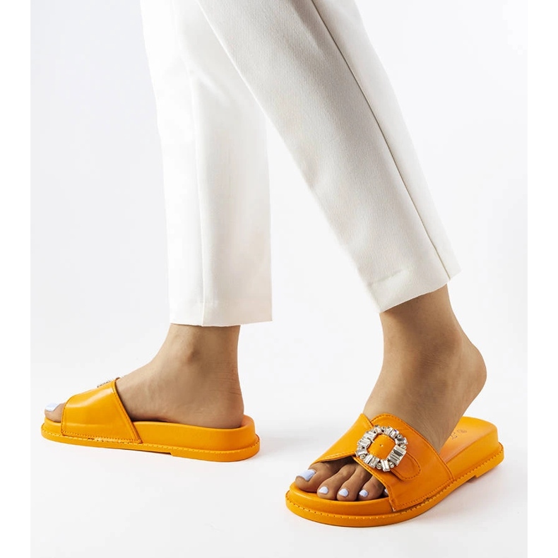 Sliders laranja decorados com strass Griegsvei 2