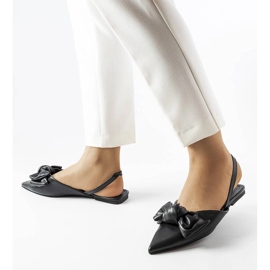 Sabrina Bonarcado salto aberto preto 1