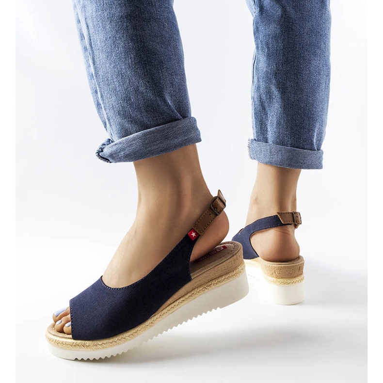 Sandália de cunha azul marinho Big Star JJ276046 1