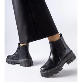 Botins maciços Petronio pretos 1