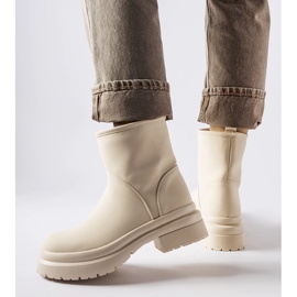 Inna Botins Clotilde com isolamento de borracha bege 1