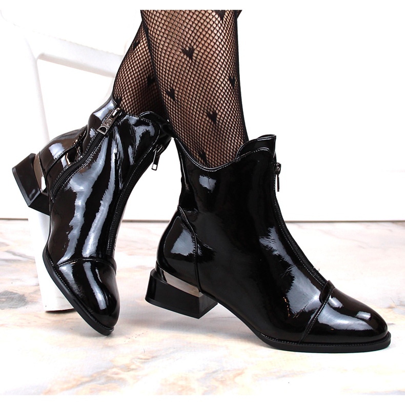 Botas femininas de couro envernizado com isolamento e zíper, pretas Vinceza 58156 preto 1