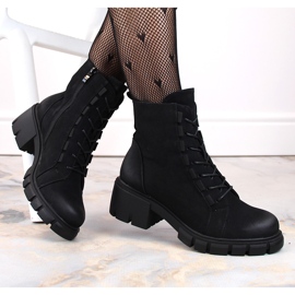 Botas femininas isoladas com cadarço e zíper, pretas Jezzi RMR2038-39 preto 1 Botas femininas isoladas com cadarço e zíper, pretas Jezzi RMR2038-39 preto 1