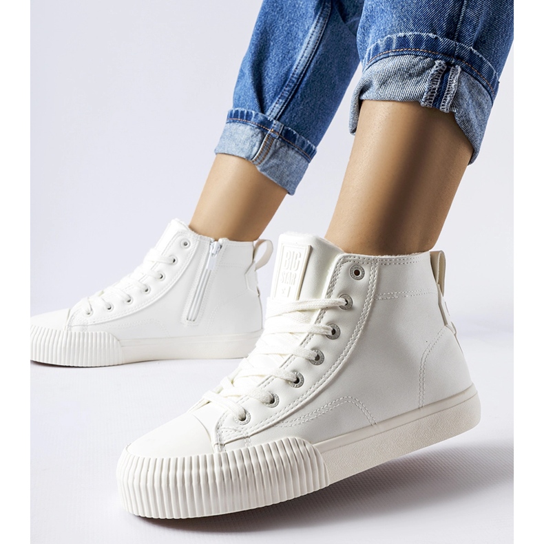 Tênis com isolamento branco Big Star MM274017 1 Tênis com isolamento branco Big Star MM274017 1