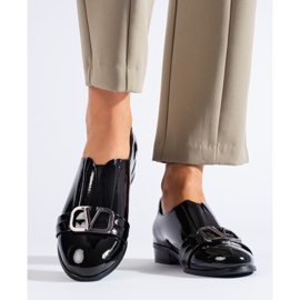 Sapatos pretos elegantes de W. Potocki 2