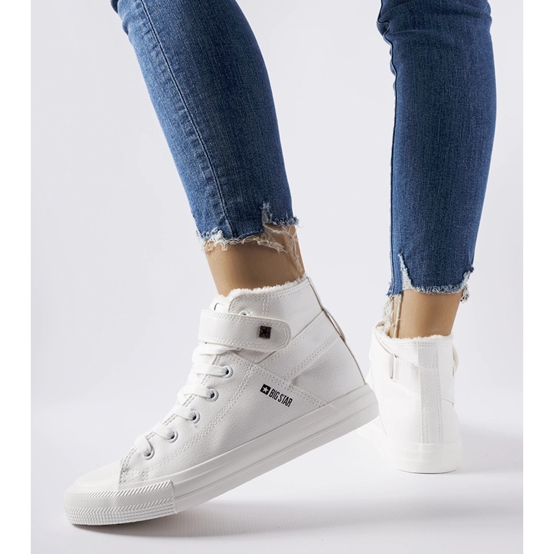 Tênis com isolamento branco Big Star V274541F 1
