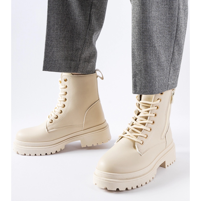 Evento Botas Ali com isolamento bege 2