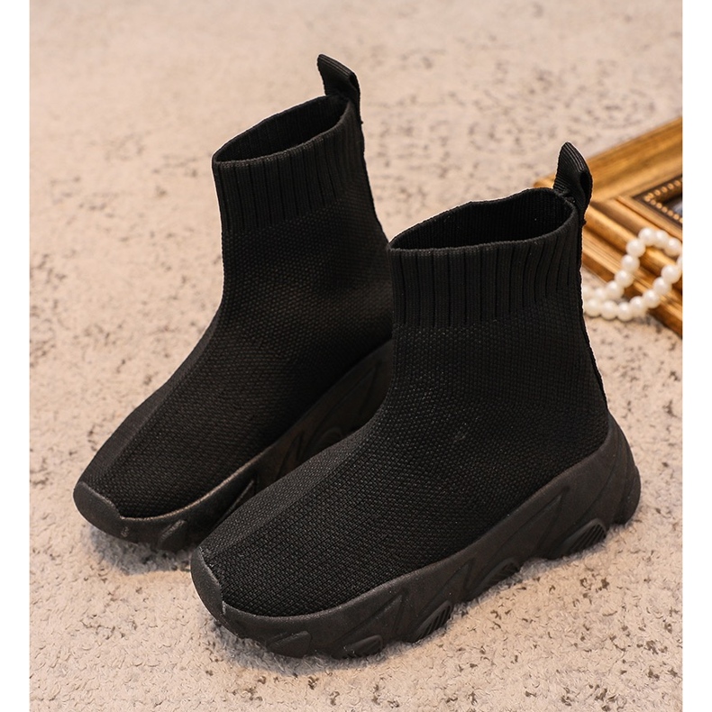 Calçado infantil preto Zaelin com meia esportiva 1 Calçado infantil preto Zaelin com meia esportiva 1