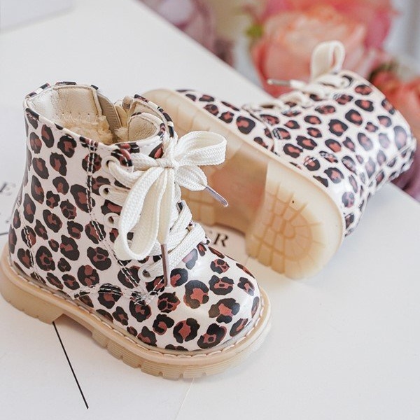 Botins infantis isolados com zíper, Dolida bege e marrom 2