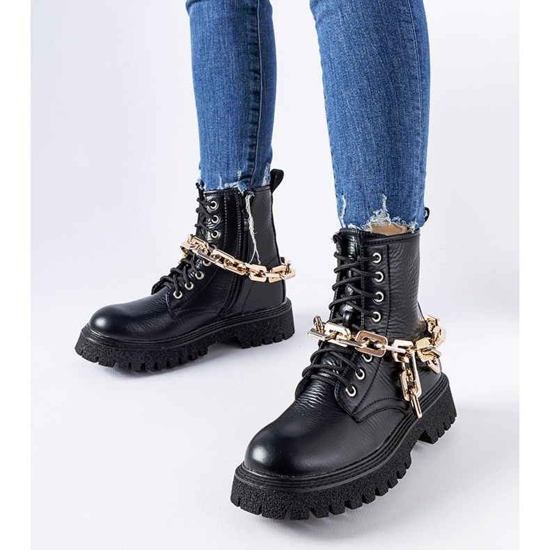 Inna Botas pretas com corrente de boliche preto 1