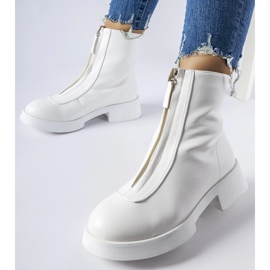 Botins brancos com isolamento e zíper Baldo 1 Botins brancos com isolamento e zíper Baldo 1