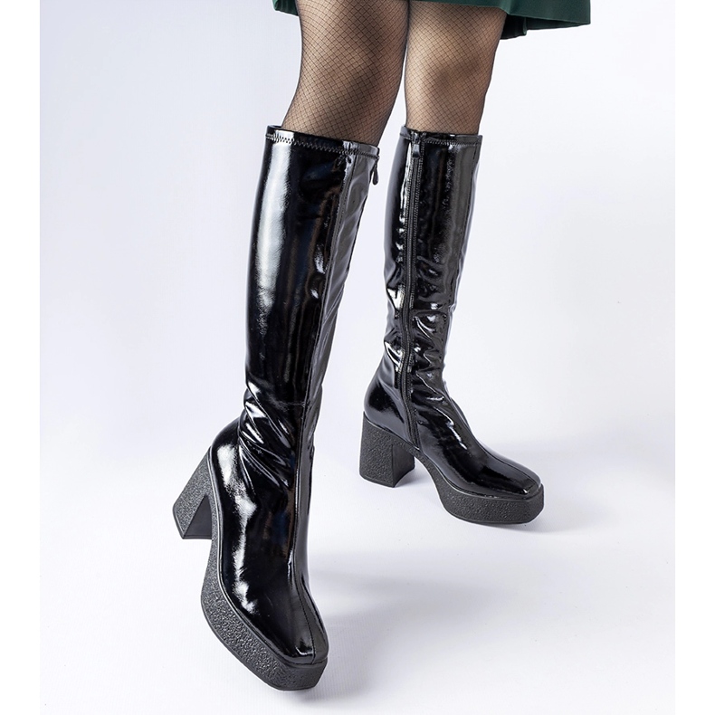 Inna Botas pretas de salto alto Fecteau envernizadas preto 1