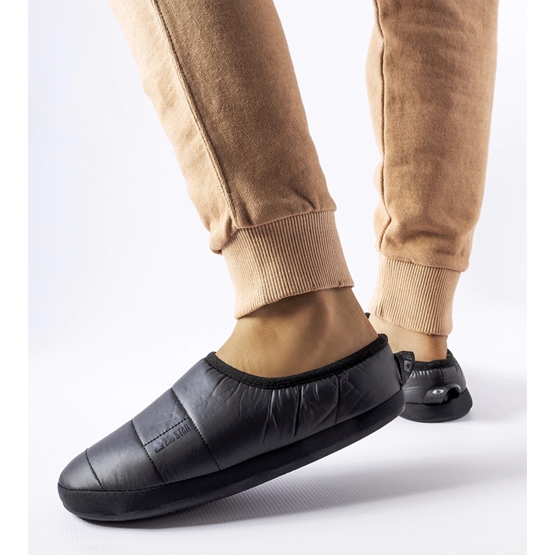 Chinelos isolados pretos Big Star KK274604 1