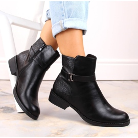 M. DASZYŃSKI Botins femininos pretos com salto baixo e isolamento M.Daszyński 1