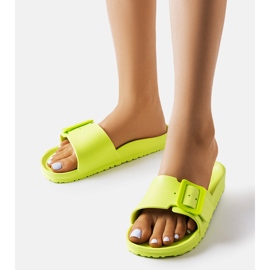 Sliders de borracha verde com fivela da Nelm 1