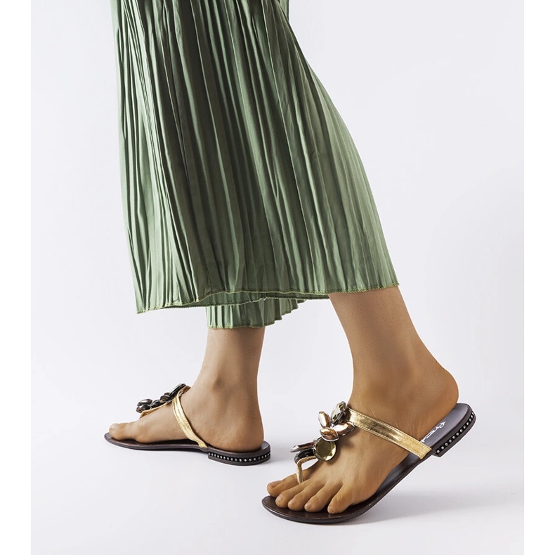 Chinelos Zarattini elegantes dourados 1