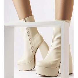 Botas de salto alto bege, Baratti 2 Botas de salto alto bege, Baratti 2