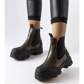 Bota verde sem cadarço, Sibyla 1 Bota verde sem cadarço, Sibyla 1