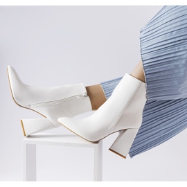 Botins brancos Abelina 1