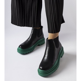 Botins pretos em plataforma Marinone colorida 1