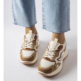 Inna Tênis esportivo bege vazado verde 1