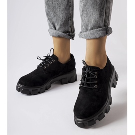 Sapatos baixos pretos da Cloutier 1