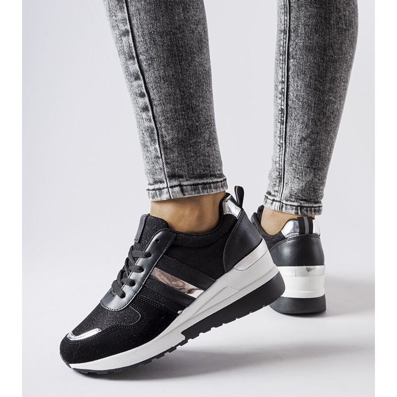 Inna Tênis de cunha preto e prata de Titusville 1