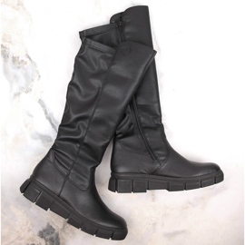 Botas femininas confortáveis ​​e isoladas de couro preto da Rieker 1