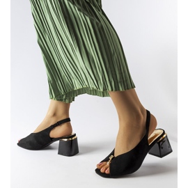 Sandália preta Baccarato salto baixo preto 1