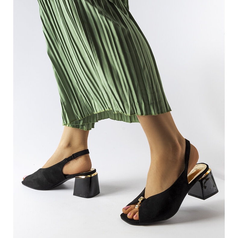 Sandália preta Baccarato salto baixo preto 1