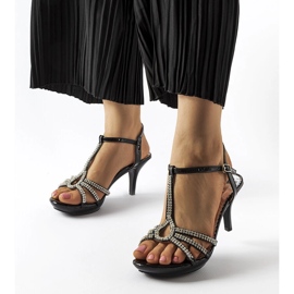 Sandália preta de salto alto com zircônias, Levane preto 2