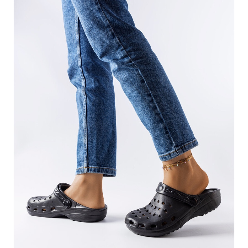 Chinelo fechado de espuma preto Kleist. 1