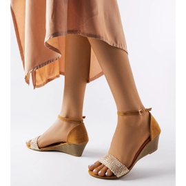 Sandálias de cunha douradas Veltri dourado 1