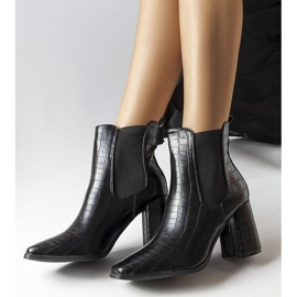 Botins pretos com imitação de pele de crocodilo, Weigall 1