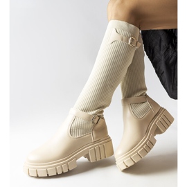 Bota bege com cabedal flexível Courcelle 1