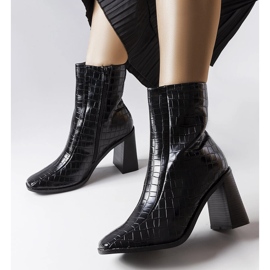 Botins pretos com imitação de pele de crocodilo, Belluci 1 Botins pretos com imitação de pele de crocodilo, Belluci 1