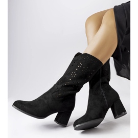 Ankle boot preta com detalhe vazado, Vergiate preto 2