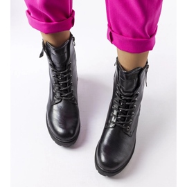 Botas isoladas pretas da Ailen preto 2