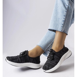 Tênis de tecido preto da Tommaso 1