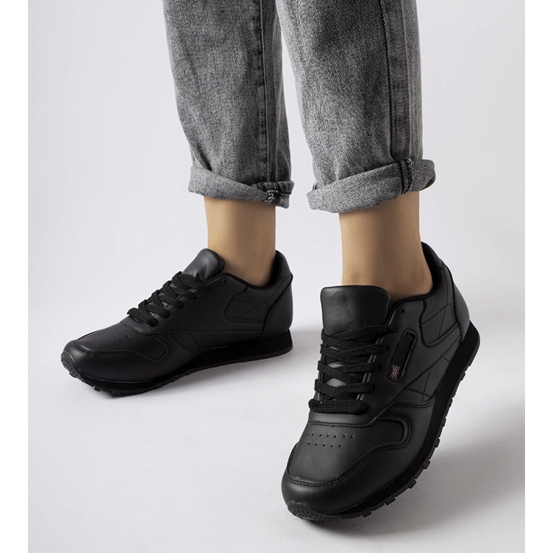 Tênis preto clássico Poulsen 1