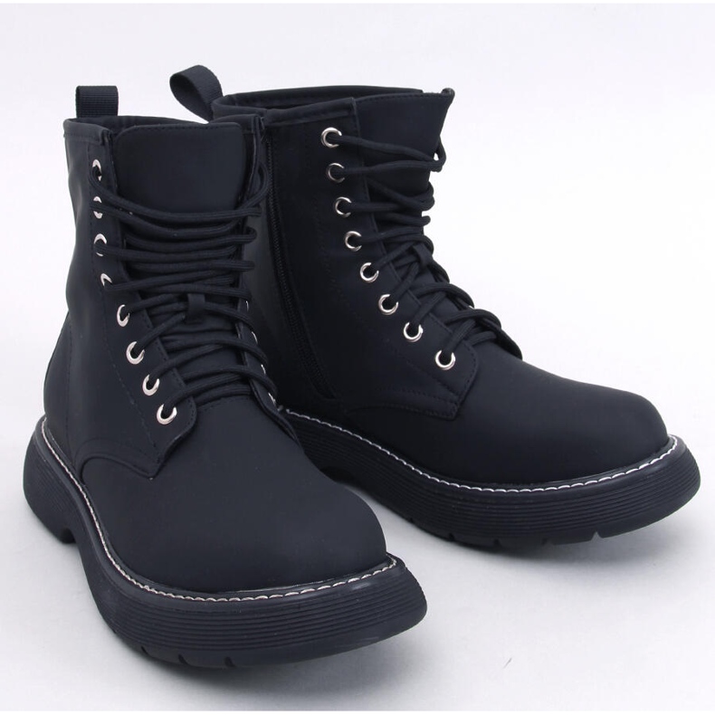 Botins com cadarço pretos Peddy 1