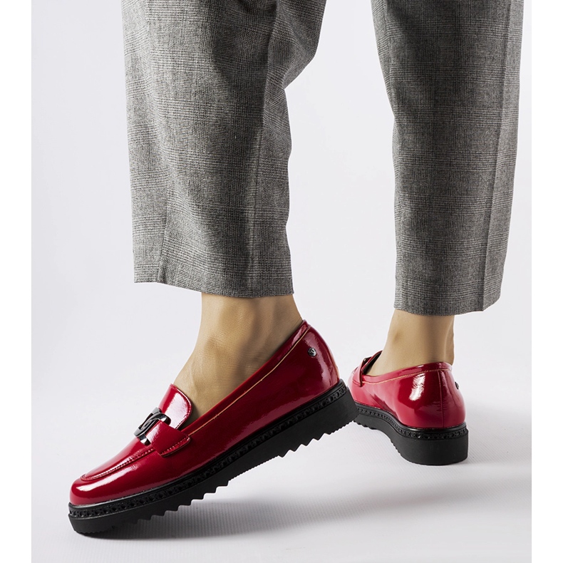 Inna Mocassins envernizados vermelhos da Vinceza 1