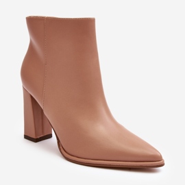 Botins femininos de couro bege Saitana com salto alto 1