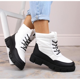 Botas femininas de neve com cadarço e isolamento, brancas, T.Sokolski Z23-389 branco 1 Botas femininas de neve com cadarço e isolamento, brancas, T.Sokolski Z23-389 branco 1