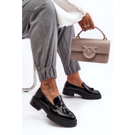 WD1 Mocassins de couro envernizado com franjas, Velenase preto 2