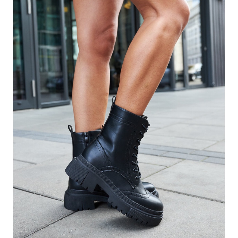 Botas pretas decoradas com costura Nicla preto 2 Botas pretas decoradas com costura Nicla preto 2