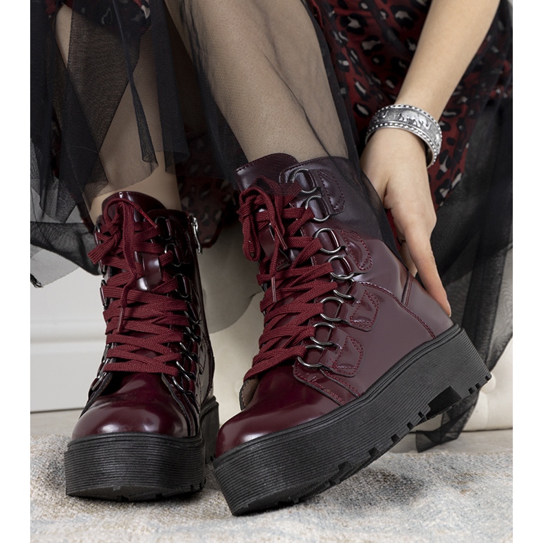 Botas marrons com sola alta Orane vermelho 1