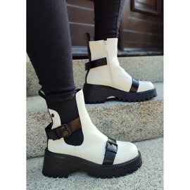 Bolsas femininas brancas com fivelas branco 2 Bolsas femininas brancas com fivelas branco 2