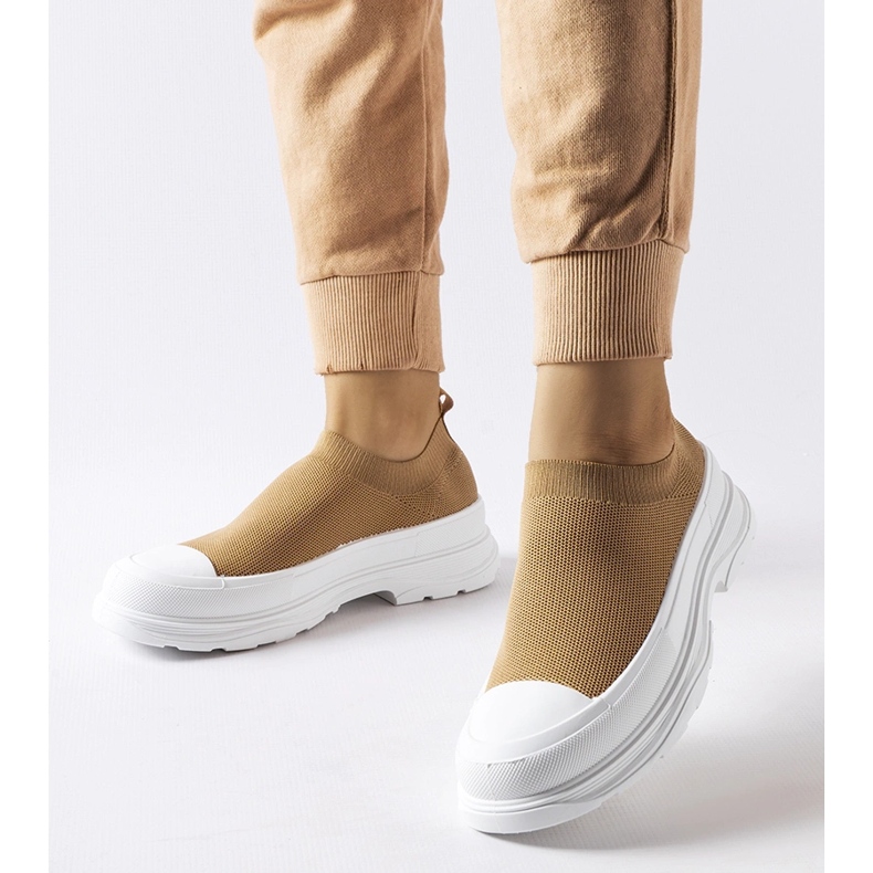 Tênis slip-on com plataforma Baratili marrom 1