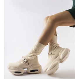 Botins creme com cano em meia da Ivana bege 1